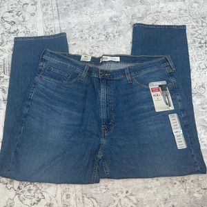 Men Signature by Levi Strauss Jeans. Size 42 x 30.